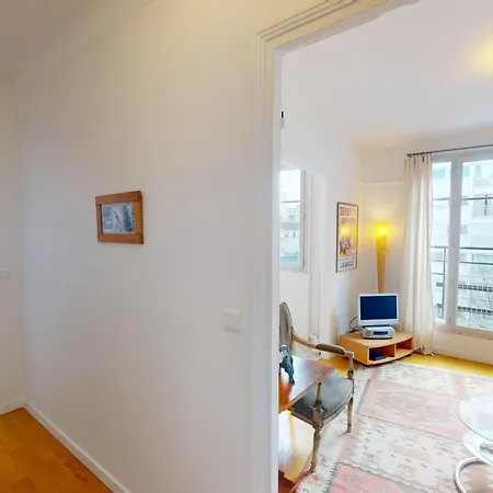 Joivy Charming Flat Near The Eiffel Tower פריז